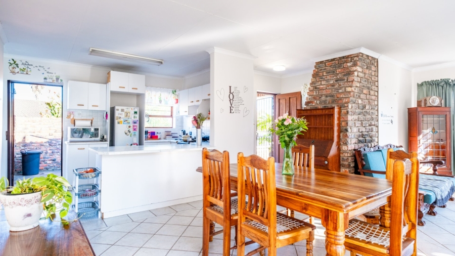 3 Bedroom Property for Sale in Denneoord Western Cape